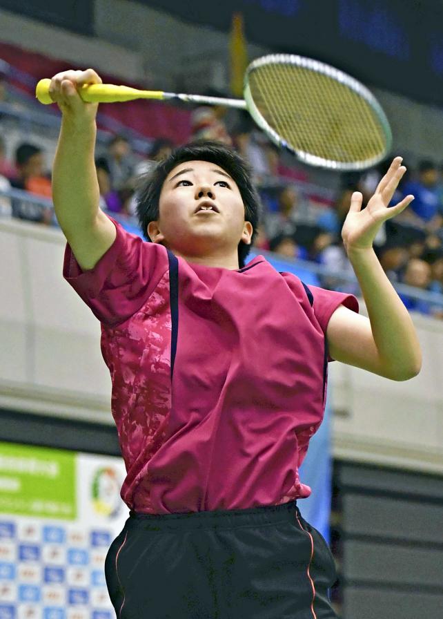バドミントン女子シングルスで3位になった八代白百合学園の郡司莉子 ©読売新聞社