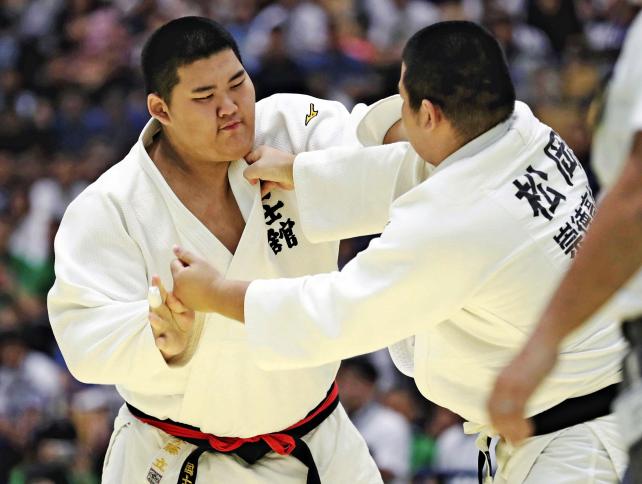 柔道男子100キロ超級で優勝した国士舘の斉藤立 ©読売新聞社