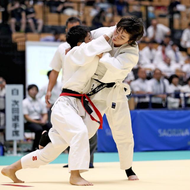 柔道女子52キロ級で3位になった帝京の大森生純(右) ©読売新聞社