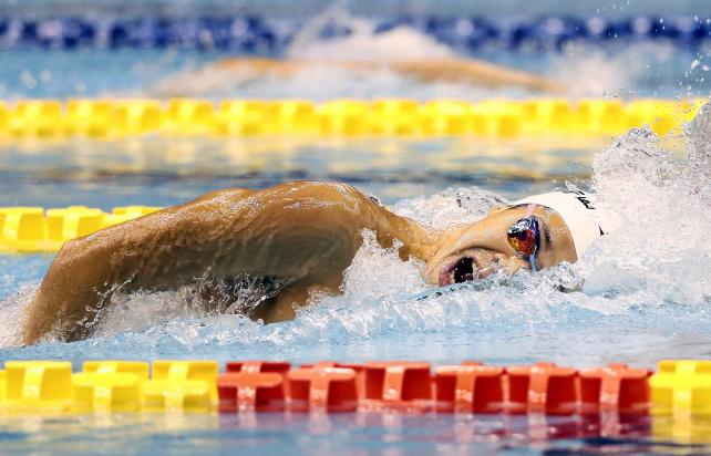 競泳男子400メートル自由形で優勝した日大豊山の吉田啓祐 ©読売新聞社