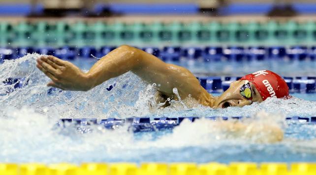 競泳男子1500メートル自由形で優勝した作新学院の遠藤光 ©読売新聞社