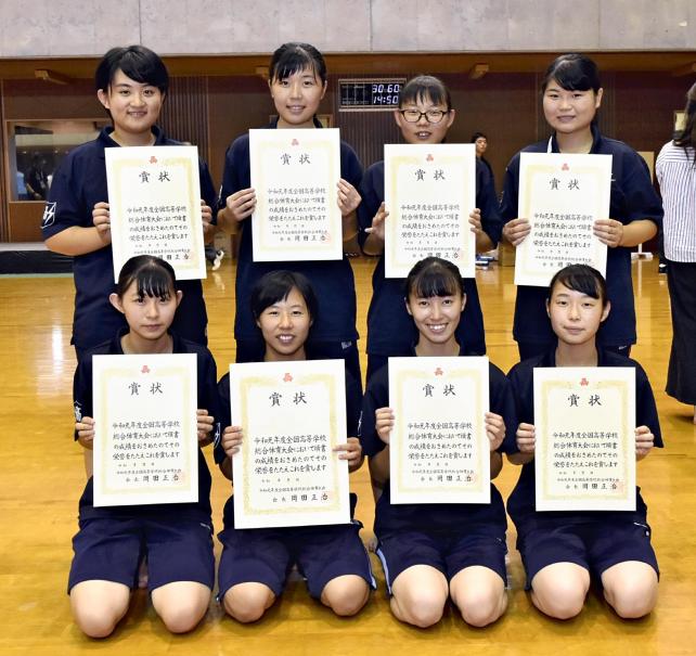 少林寺拳法　団体演武女子で６位入賞を果たした都城