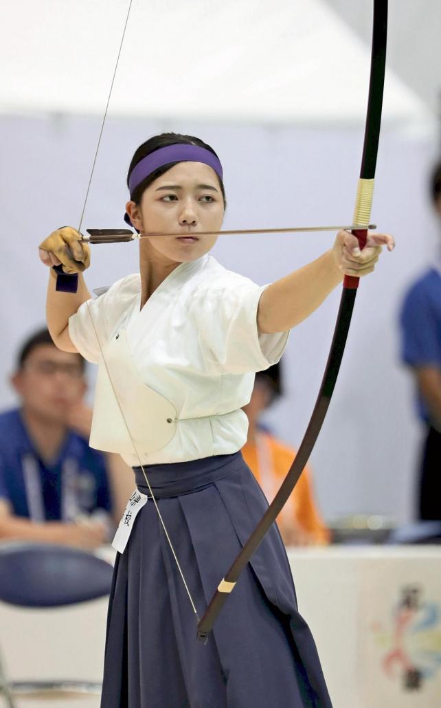 弓道女子個人で準優勝した神島の碓井選手