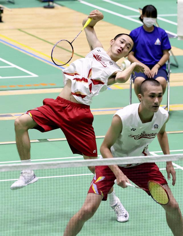 バドミントン男子団体準決勝のダブルス