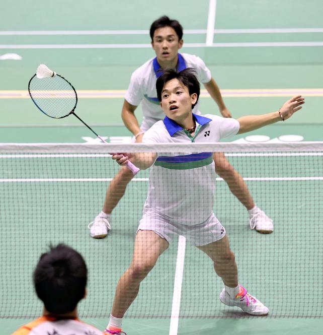 バドミントン男子団体決勝のダブルス