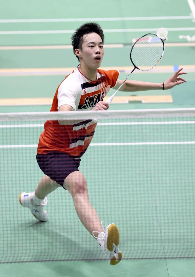 バドミントン男子シングルス準々決勝でストレート勝ちした埼玉栄・森口航士朗