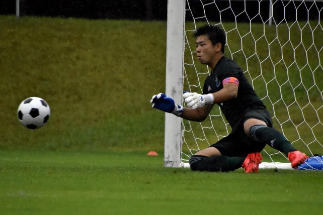 サッカー男子１回戦、ＰＫ戦