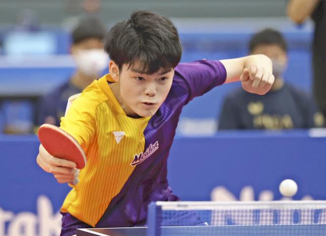 卓球男子団体のシングルスで勝利し、５連覇を達成した愛工大名電・谷垣佑真=橘薫撮影