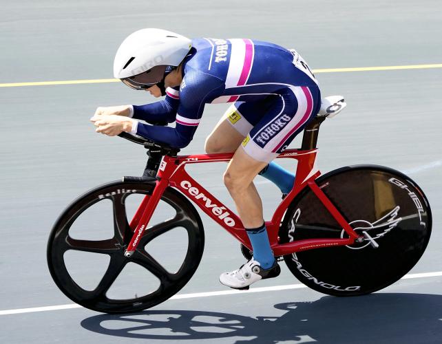 自転車男子３０００メートル個人追い抜きで３位になった東北・菅原陽斗選手