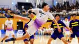男子ハンドボール決勝 シュートを放つ、氷見の窪田礼央 ©読売新聞社