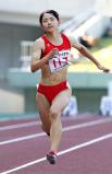 陸上女子100メートルで3位になった立命館慶祥の臼井文音 ©読売新聞社