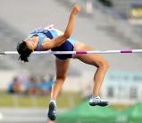 陸上女子走り高跳びで3位になった弘前実の奥沢海砂 ©読売新聞社