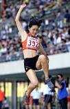 陸上女子走り幅跳びで3位になった埼玉栄の梅宮悠 ©読売新聞社