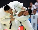 柔道男子100キロ超級で準優勝した崇徳の松岡大輝(右) ©読売新聞社
