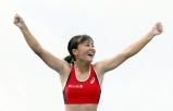 女子棒高跳びで優勝した明石商の古林選手