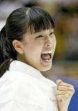 少林寺拳法女子単独演武決勝 気合十分の力強い声が会場全体に響き渡った神島の小田愛里の演武