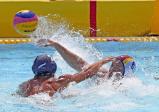 水球決勝、第3ピリオド、シュートを決めた鹿児島南の加治木純選手
