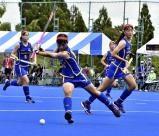 ホッケー女子。シュートを放つ