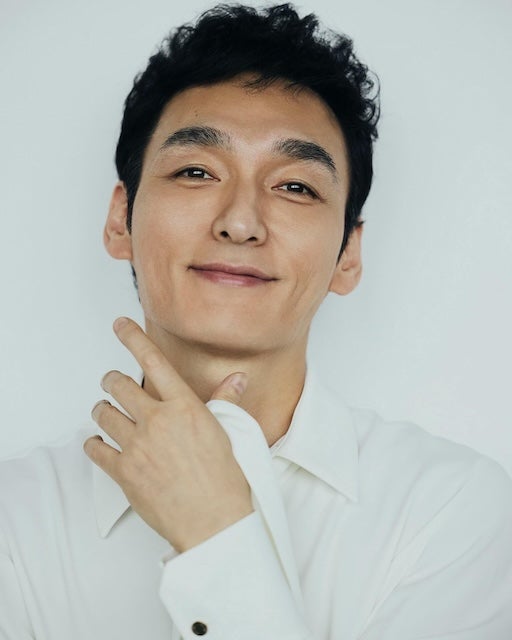 草彅剛、エッセイ発売が決定！最新ショットにファン歓喜