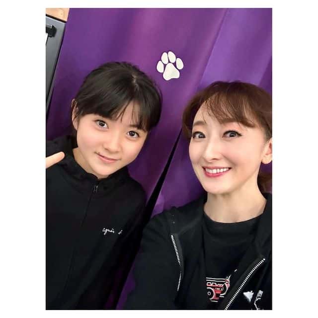 市川團十郎の長女が１２歳ながらも「お姉さんすぎる」と話題に