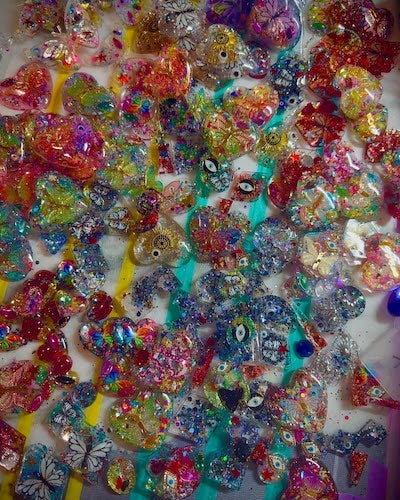 「次の作品もわくわくしちゃう」蜷川実花らしいアートの一部を公開！！！