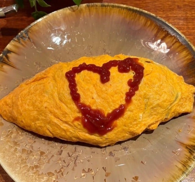 ハイヒール・モモコが大好きなお店『Oy-de やす』でオムライス！