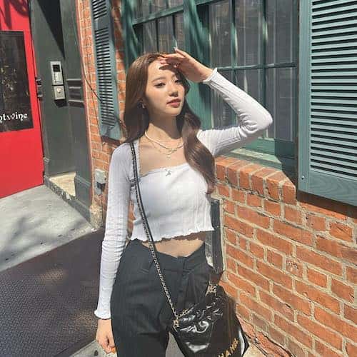 🗽「海外ガールじゃん！！」中町綾の美貌にファン釘付け💘