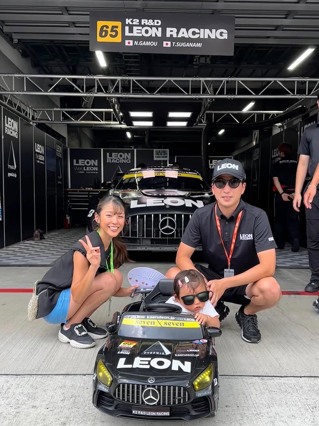 娘の顔出しムービーに目が離せない‼岡副麻希の“家族で楽しむ夏レース”が話題