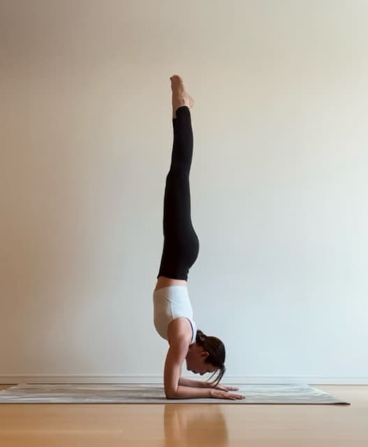 ヨガインストラクター・長嶋泉が自身の練習風景を公開！