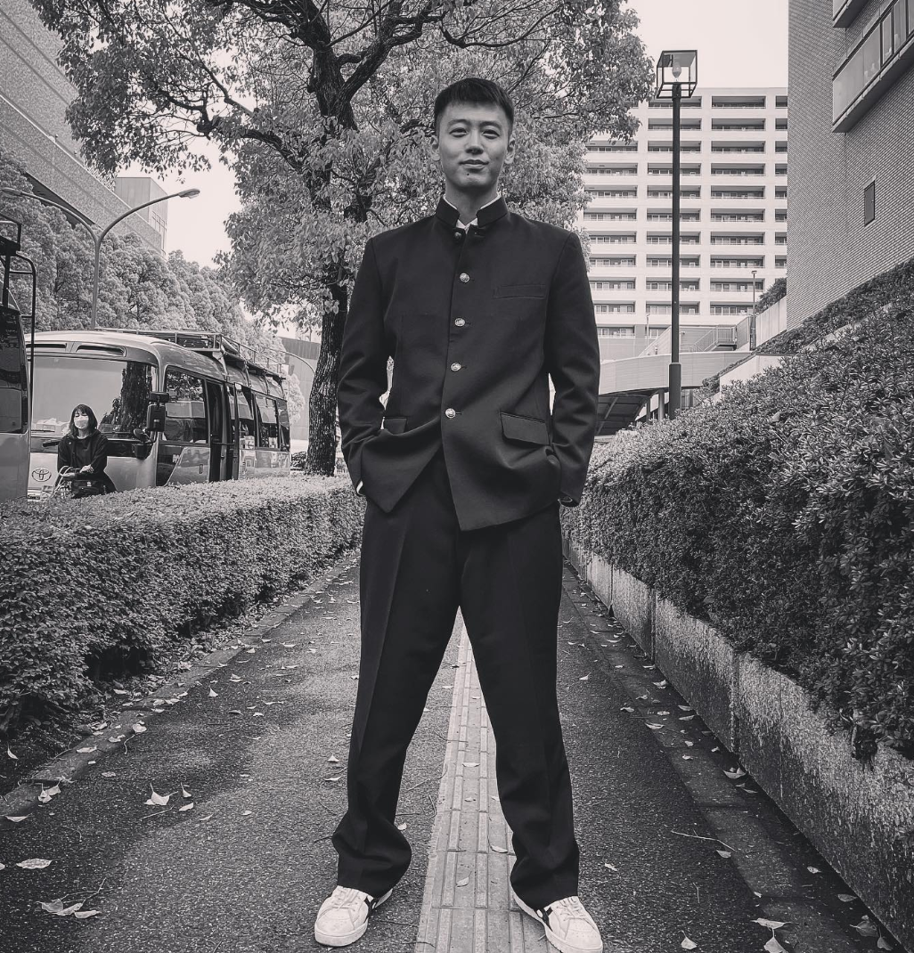 竹内涼真がいがぐり頭に！？🌰20代最後の誕生日を学ラン姿で報告📸