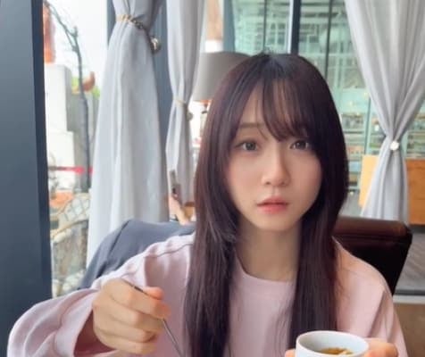コスプレイヤー・伊織もえ オムライスでプチパニック！？最新動画が「めちゃくちゃかわいい」と話題に！