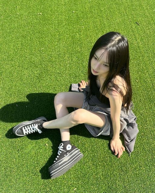 佐藤かよの最新ショットにフォロワー驚愕「折れちゃいそう」