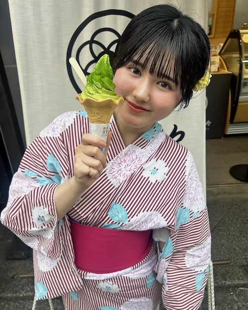 19歳女性芸人の完熟フレッシュ・池田レイラ、可愛すぎる浴衣姿に反響！