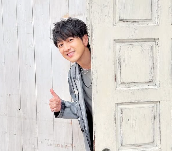 「ゆず・北川悠仁」“ジンスタ8周年”達成の笑顔ショットで感謝とさらなる飛躍宣言