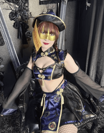 東京女子プロレス ハイパーミサヲ、「黄金仮面キョンシー」姿を披露！ファンは大興奮！