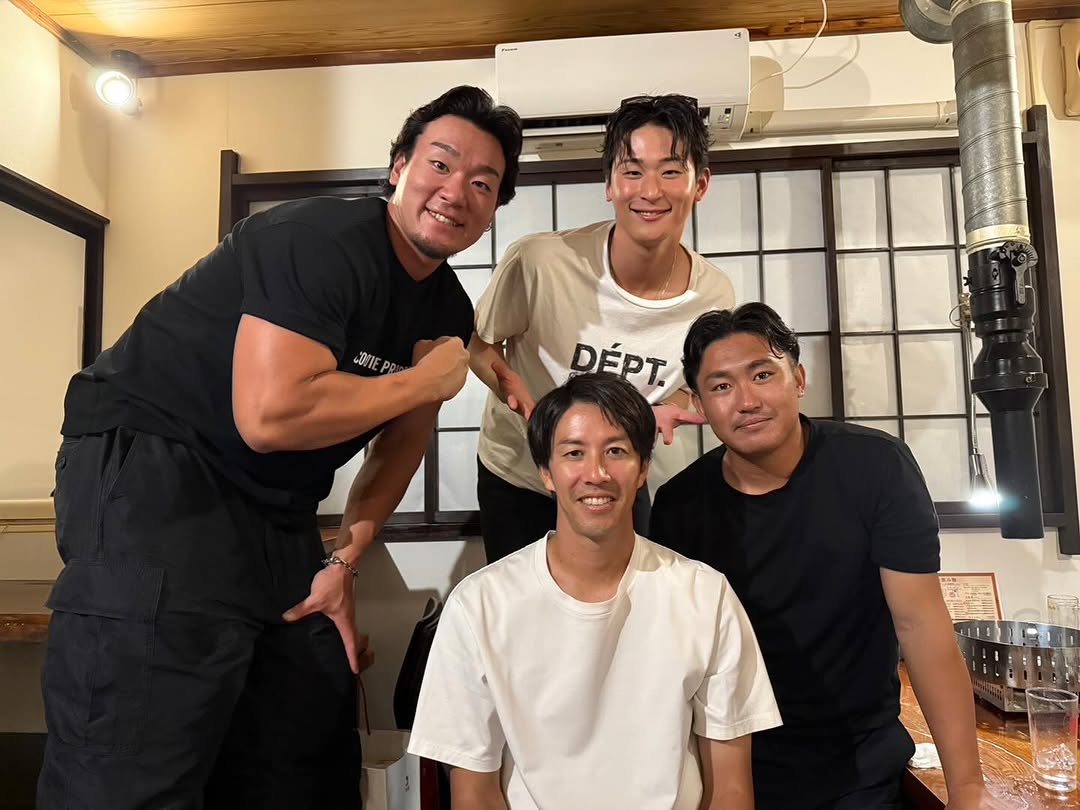 内星龍、吉川雄大との再会ショットが「素敵すぎる」と話題に