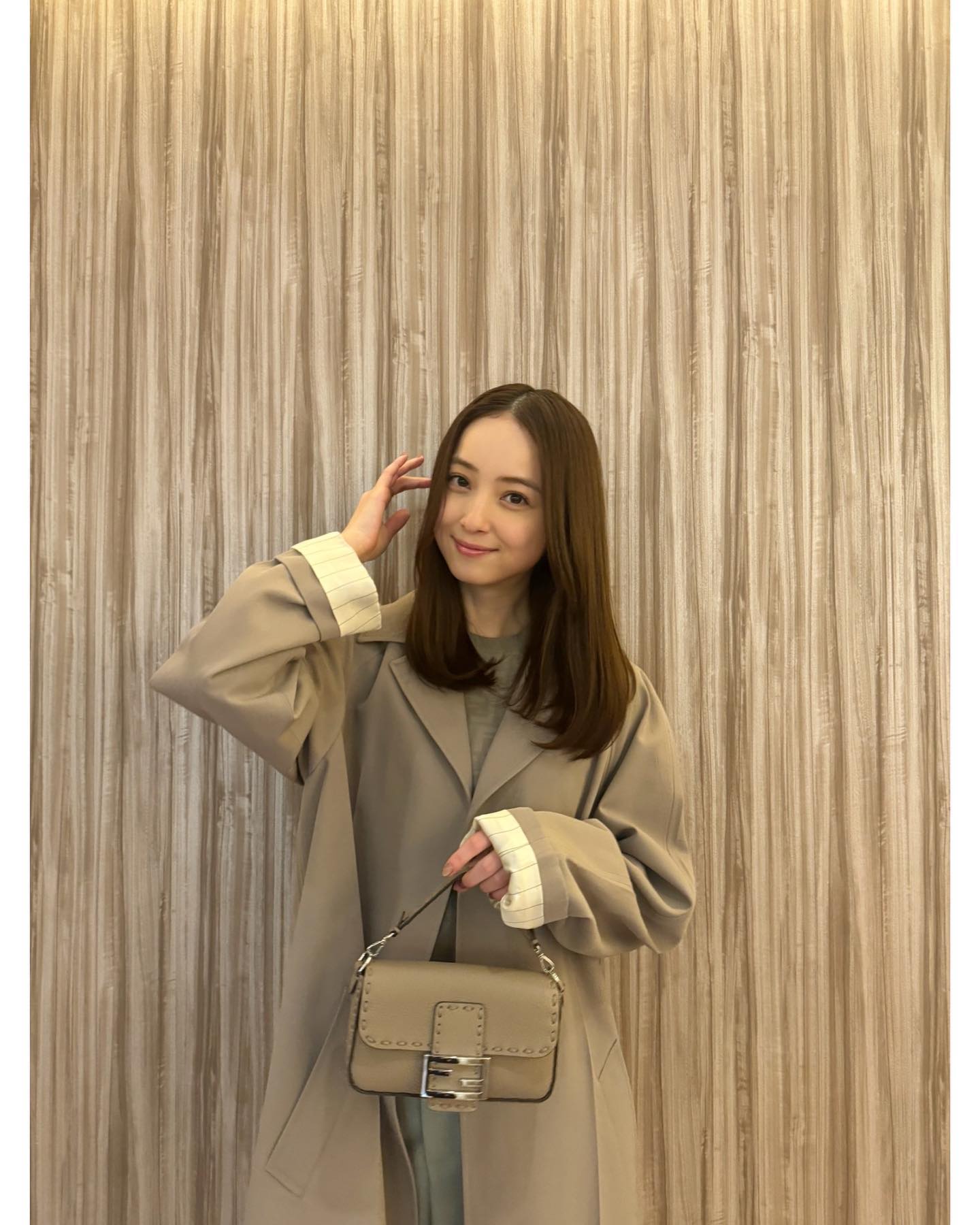 佐々木希の最新コーデが可愛すぎて「マネしたくなる！」💕