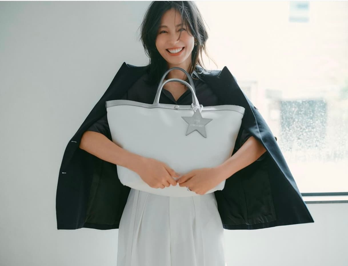 本仮屋ユイカ　ついニヤけてしまうほど可愛い笑顔にファンうっとり！