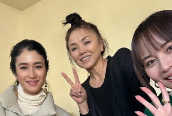 「女神が舞い降りた午後」松田美由紀、自宅に小雪＆比嘉愛未が来訪！