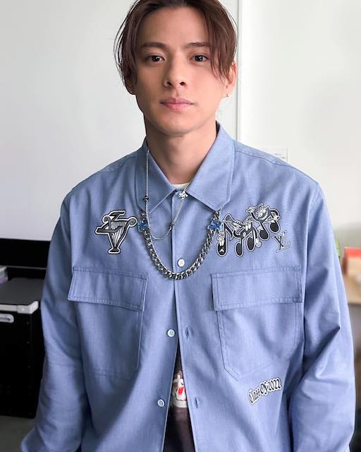 平野紫耀が着用の高額ネックレスが即完売⁉️イケメンショット公開にいいね100万超え❤️