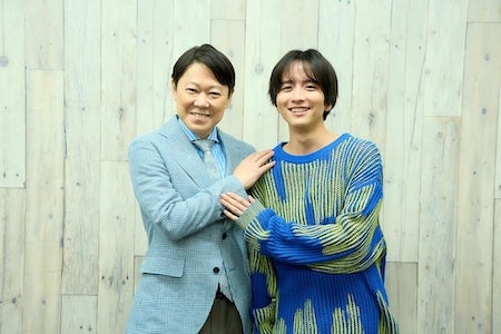 「2人とも可愛すぎない？？」板垣李光人　阿部サダヲとの仲良し２ショット公開！不思議なポーズを決めた2人の可愛さが爆発！