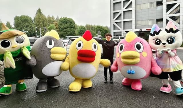 元なでしこジャパン岩清水梓　そらジローオールスターと写真に感激！