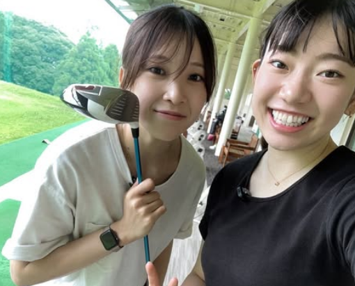 「可愛いさに拍車がかかって…」ダブル美女バレーボーラー、ゴルフにトライ！？”毎日見たい”とファン首ったけ