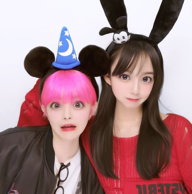 「最高のコンビだよね！」山之内すず、あのミュージシャンとのプリクラ公開！