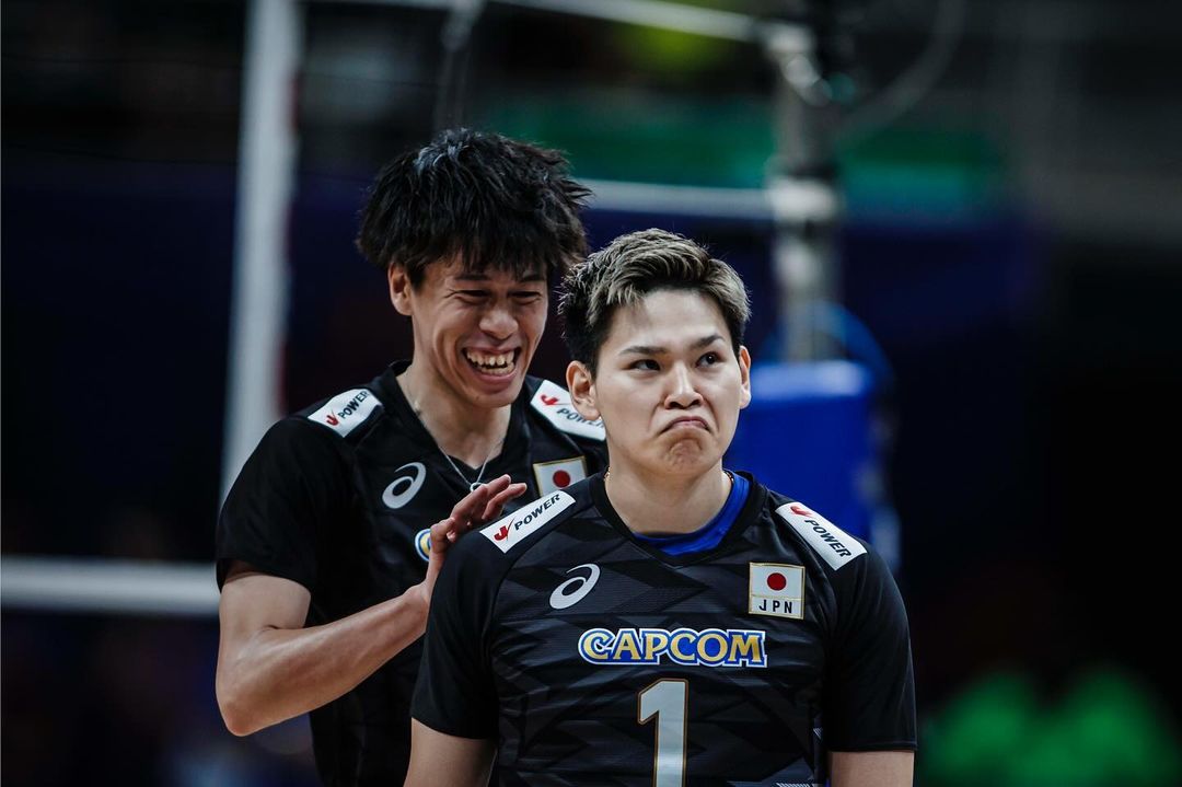 バレーボール西田有志の変顔投稿に妻・古賀紗理那が反応「ほうれい線が気になりますっ！」