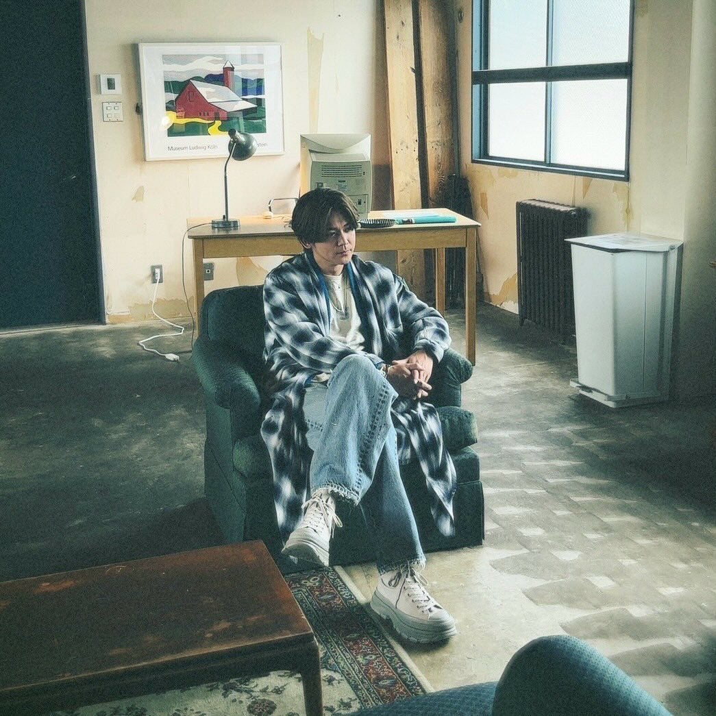 「当たり前だけどかっこいいなぁ」大人気アイドルの最新シングルのアー写が話題に