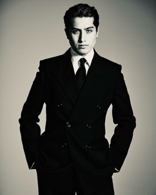 kemio 男らしさ溢れるセットアップ姿を披露