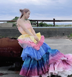 超人気歌手 激変した姿にコメント続々「誰かと思った…」ネット騒然の最新ショットに大反響の声