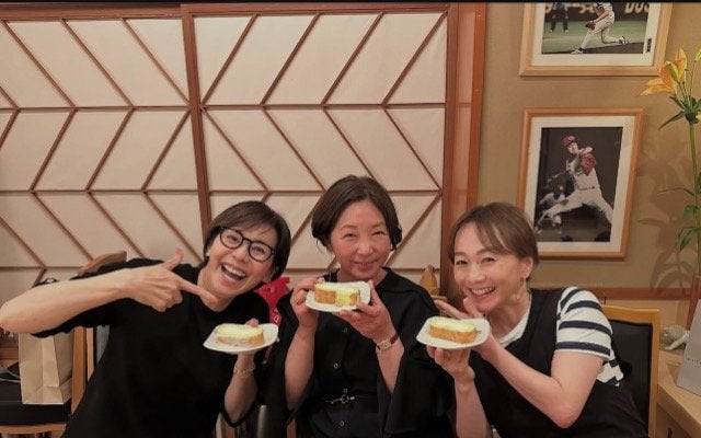 陣内貴美子が中井美穂の還暦をお祝い「大雑把な付き合いが出来る２人よ！」