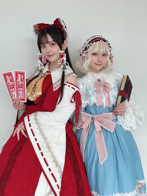 「これは家宝」コスプレイヤー・宮本彩希と声優・上坂すみれの東方コス2ショットをファン大絶賛！